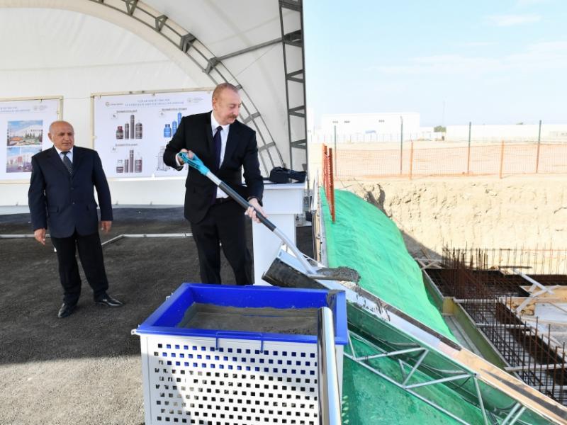 Президент Ильхам Алиев принял участие в церемониях открытия и закладки фундаментов новых предприятий в Сумгайытском химическом промышленном парке