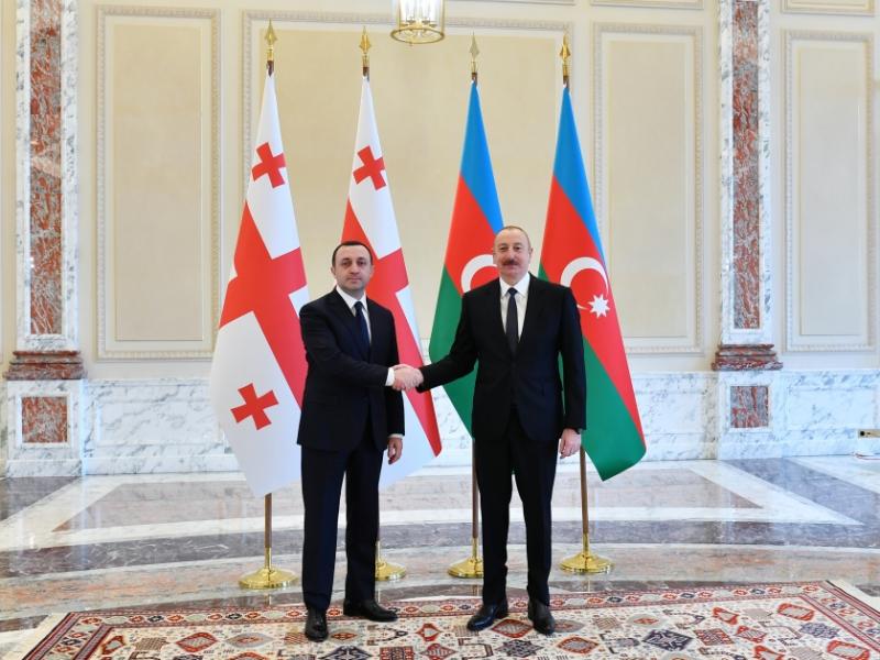 Президент Азербайджана Ильхам Алиев встретился с премьер-министром Грузии Ираклием Гарибашвили