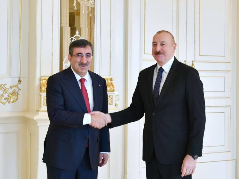 Prezident İlham Əliyev Türkiyənin vitse-prezidenti Cevdet Yılmaz ilə görüşüb
