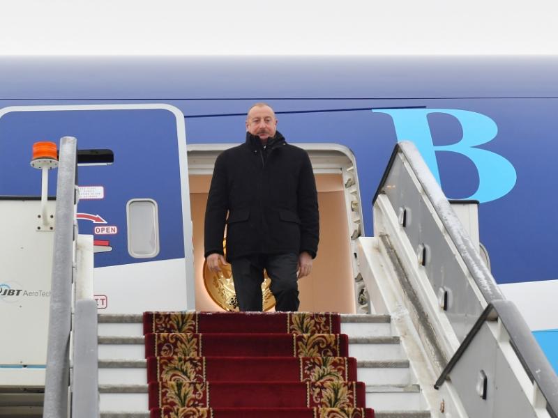 Президент Азербайджана Ильхам Алиев прибыл с рабочим визитом в город Санкт-Петербург 
