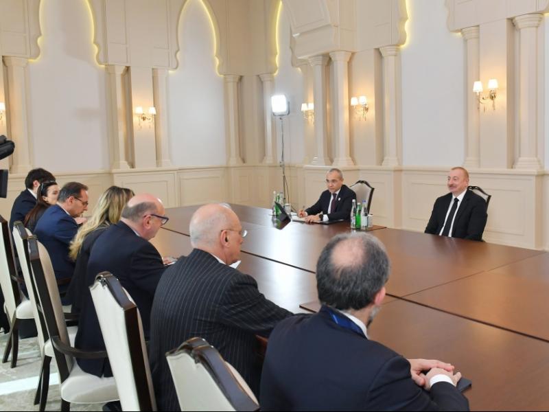 Президент Ильхам Алиев принял министра окружающей среды и энергетической безопасности Италии