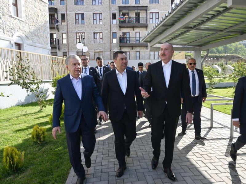 Presidents of Azerbaijan, Uzbekistan and Kyrgyzstan visited first residential complex and Ashaghi Govhar Agha Mosque in Shusha, and toured the city