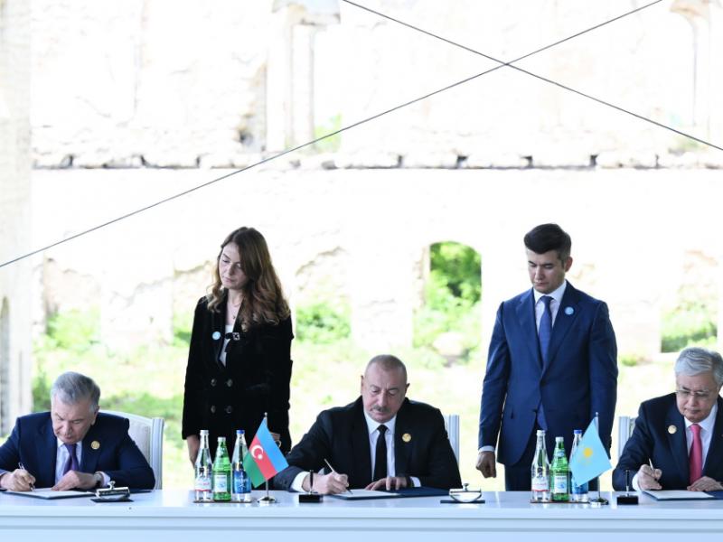 A ceremony of signing Garabagh Declaration of Informal Summit of Organization of Turkic States was held in Shusha