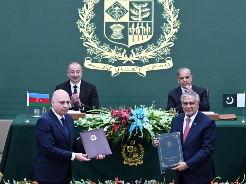 В Исламабаде состоялась церемония обмена документами, подписанными между Азербайджаном и Пакистаном
