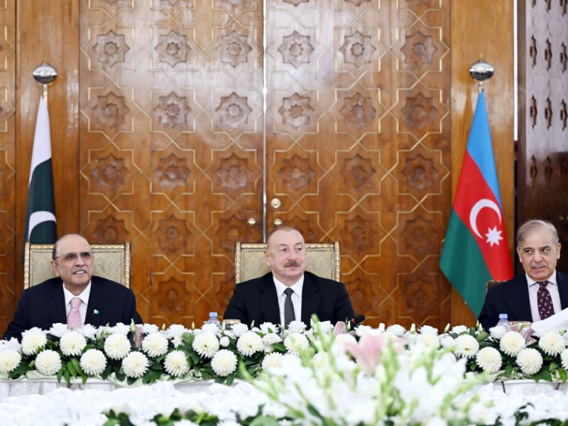 State reception on behalf of President of Pakistan was hosted in honor of President of Azerbaijan