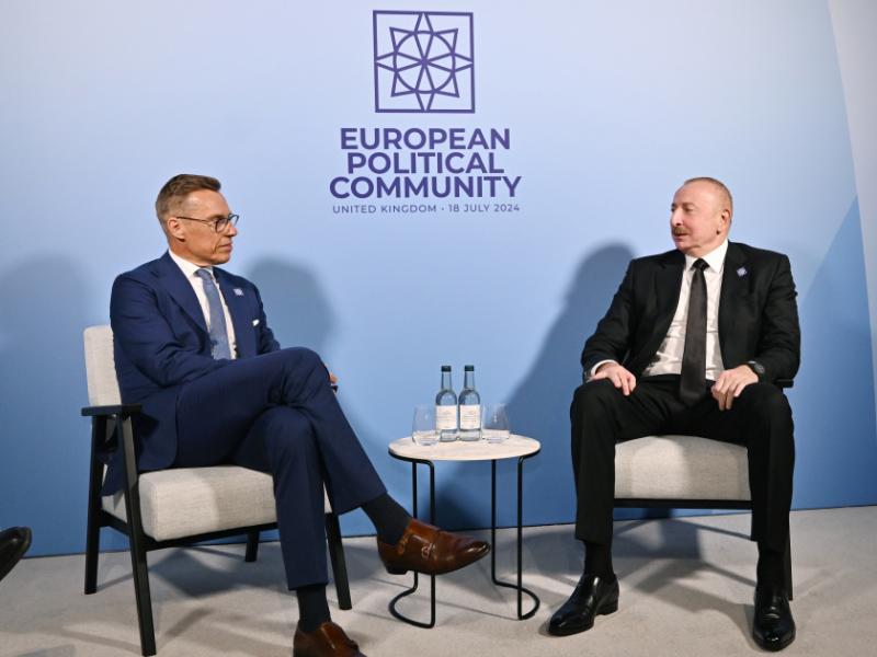 Azərbaycan Prezidenti İlham Əliyev Oksfordda Finlandiya Prezidenti Aleksandr Stubb ilə görüşüb 