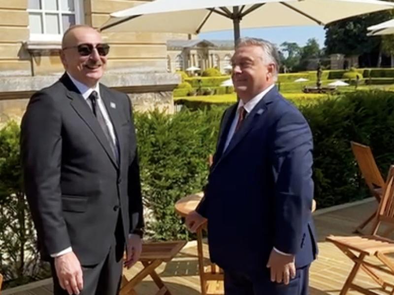 Президент Азербайджана Ильхам Алиев побеседовал с премьер-министром Венгрии Виктором Орбаном