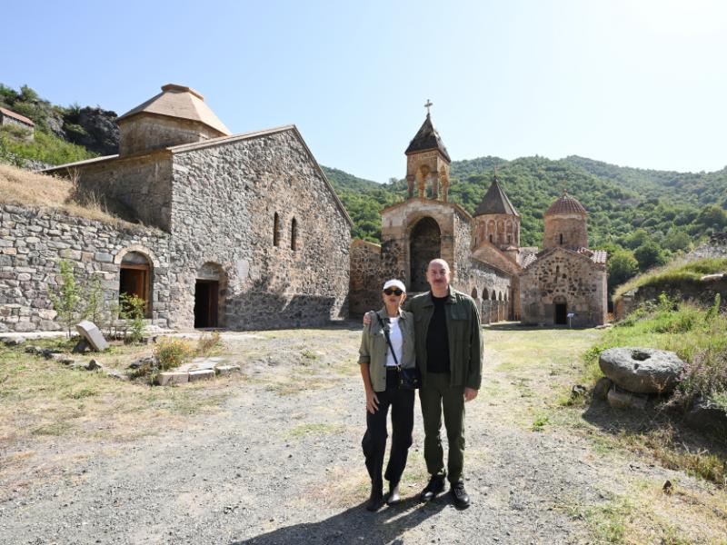 Prezident İlham Əliyev və birinci xanım Mehriban Əliyeva Kəlbəcərdəki Xudavəng monastır kompleksində olublar