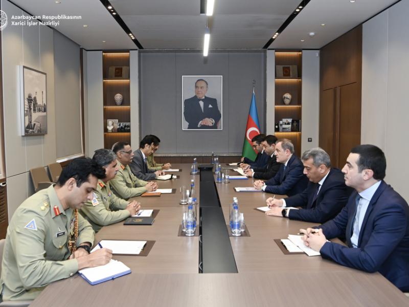 Azerbaijan, Pakistan mull prospects for regional cooperation