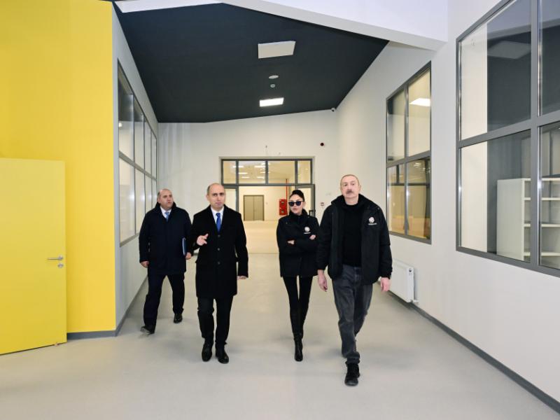 President Ilham Aliyev reviewed ongoing construction of Aghdam city secondary school No.1