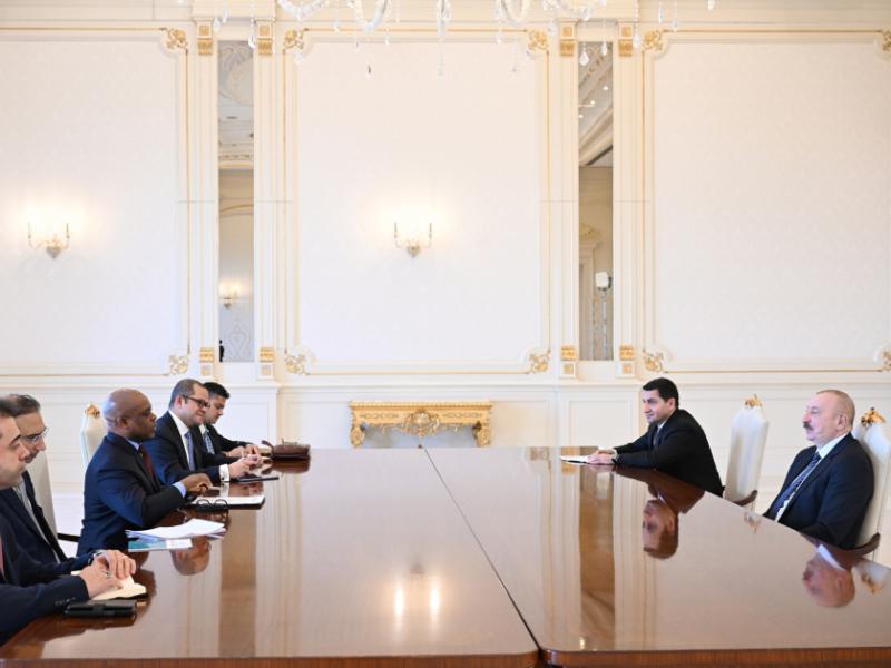 President Ilham Aliyev received Secretary-General of D-8 Organization for Economic Cooperation