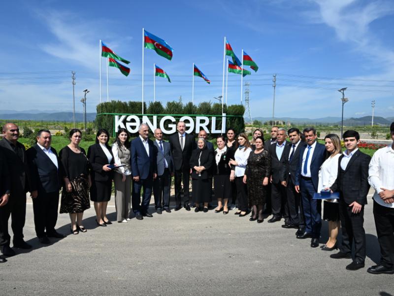 President Ilham Aliyev met with residents who moved to Kangarli village in Aghdam and presented them with keys to their new homes