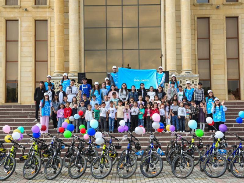 По инициативе Лейлы Алиевой детям и подросткам переданы в дар велосипеды