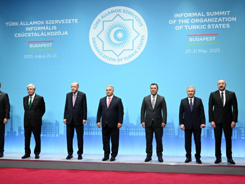Budapeştdə Türk Dövlətləri Təşkilatının Dövlət başçılarının qeyri-rəsmi Zirvə görüşü keçirilib