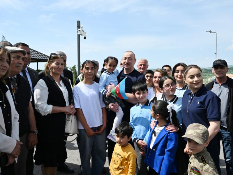 President Ilham Aliyev met with residents in Lachin