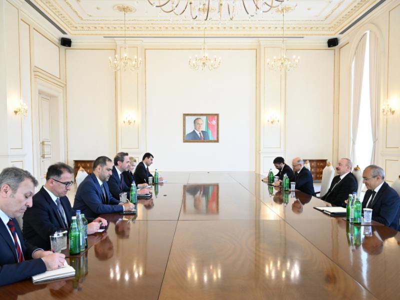 President Ilham Aliyev received Turkish Minister of Energy and Natural Resources