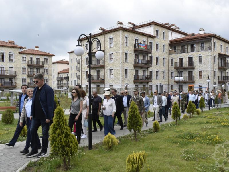 Diplomatik korpusun nümayəndələri Şuşa şəhəri ilə tanış olublar