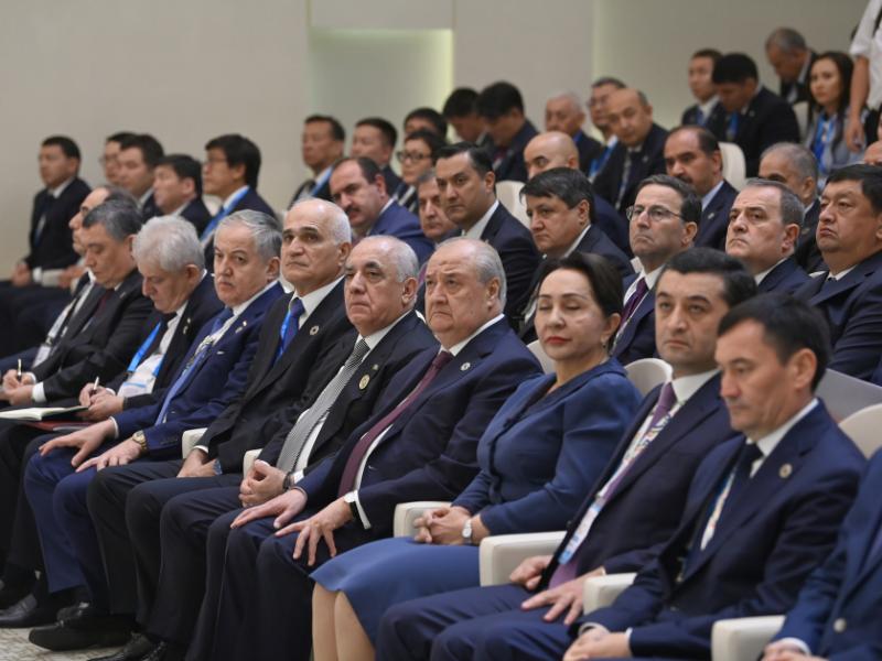 Baş nazir Əli Əsədov Mərkəzi Asiya ölkələrinin Dövlət başçılarının 7-ci məşvərət görüşünə hazırlıq iclasında iştirak edib