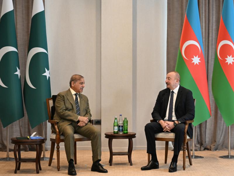 Prezident İlham Əliyev Pakistan İslam Respublikasının Baş naziri Məhəmməd Şahbaz Şərifə zəng edib