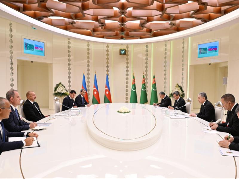President of Azerbaijan Ilham Aliyev held expanded meeting with Chairman of Halk Maslakhaty of Turkmenistan