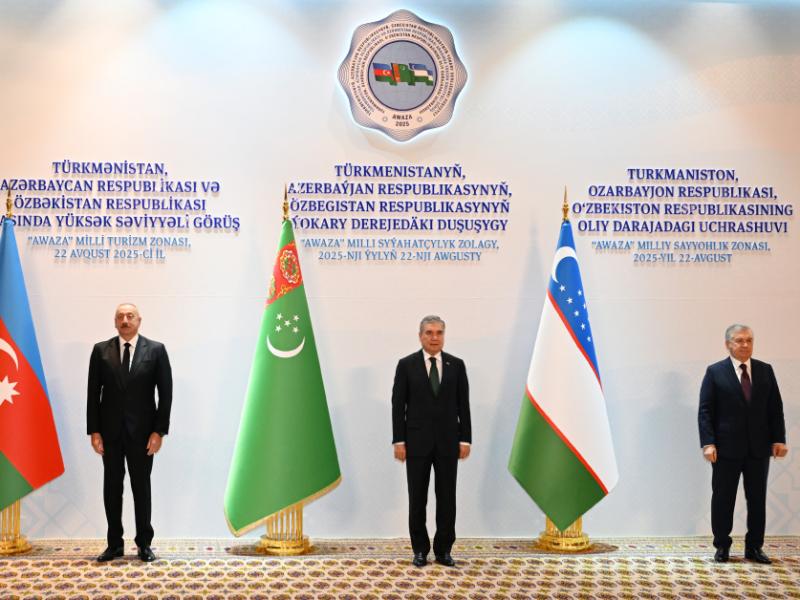 Türkmənbaşı şəhərində Türkmənistan, Azərbaycan və Özbəkistan arasında yüksəksəviyyəli görüş keçirilib