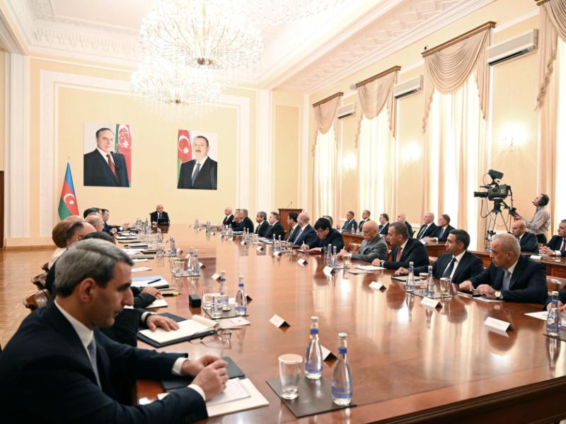 Hökumətin Azərbaycan Prezidenti İlham Əliyevin tarixi Vaşinqton səfərinə həsr olunmuş xüsusi iclası keçirilib