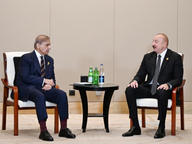 Azerbaijani President Ilham Aliyev met with Pakistan's Prime Minister in Tianjin