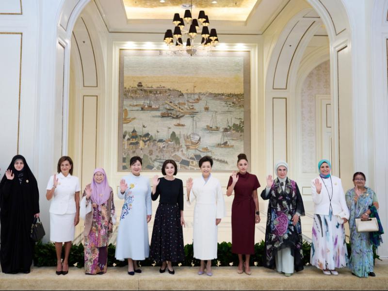 First Lady Mehriban Aliyeva participated in boat trip with spouses of heads of state and government attending SCO Plus meeting
