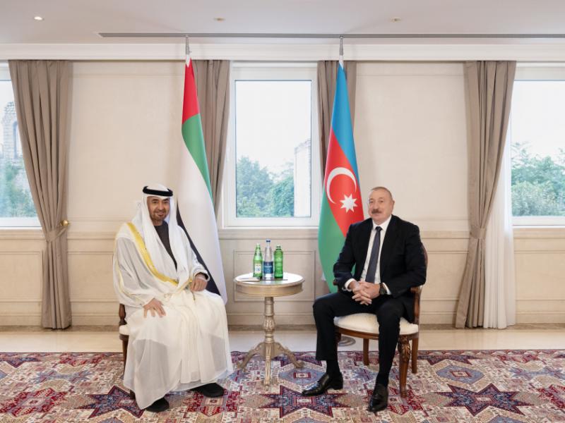 Azərbaycan Prezidenti İlham Əliyevin Birləşmiş Ərəb Əmirliklərinin Prezidenti ilə təkbətək görüşü olub