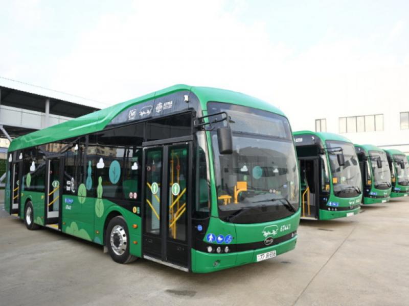 Nağdsız ödəniş sisteminin tətbiq edildiyi avtobus marşrutları və metroda sərnişindaşıma üzrə yeni tariflər təsdiqlənib