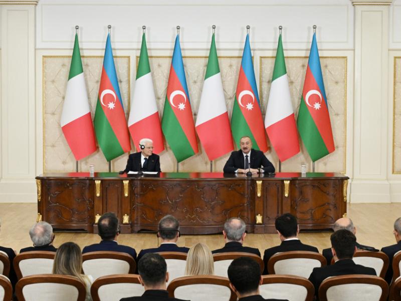 Azərbaycan və İtaliya prezidentləri mətbuata bəyanatlarla çıxış ediblər