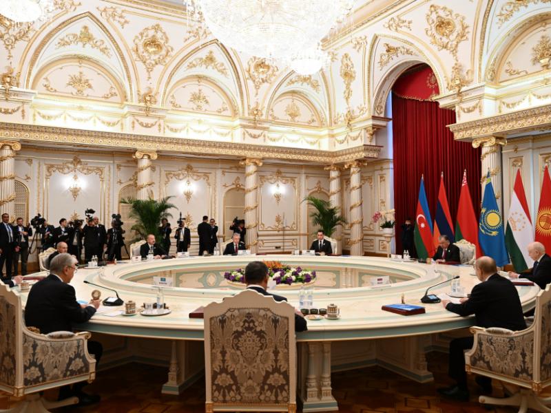 President Ilham Aliyev addressed limited-format meeting of CIS Heads of State Council in Dushanbe