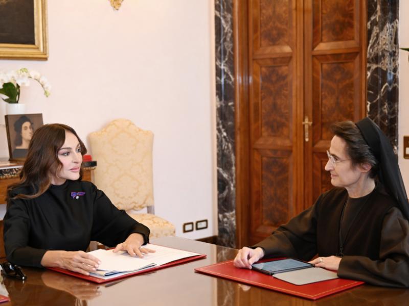 First Vice-President Mehriban Aliyeva met with President of Governorate of Vatican City State