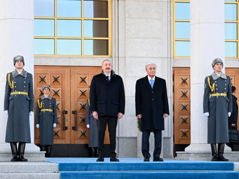 Azərbaycan Prezidenti İlham Əliyev Qazaxıstana dövlət səfərinə gəlib