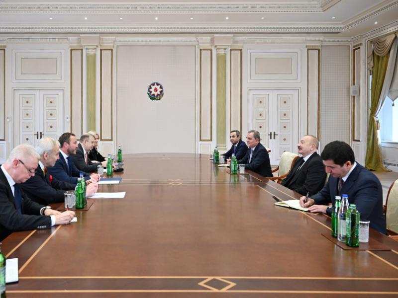 Prezident İlham Əliyev Estoniyanın xarici işlər nazirini qəbul edib