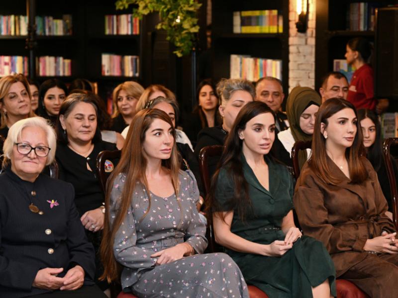 Bakı Kitab Mərkəzində “Zəfər sevinci” adlı musiqili-ədəbi gecə keçirilib