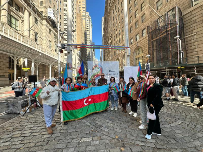 Azerbaijani State Flag raised in New York’s famous park