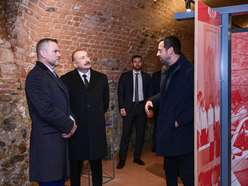 Президенты Азербайджана и Словакии посетили замок Девин в Братиславе