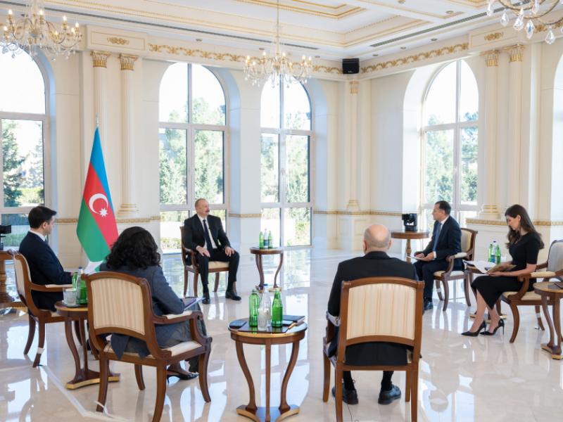 Azərbaycan Prezidenti İlham Əliyev yerli televiziya kanallarına müsahibə verib