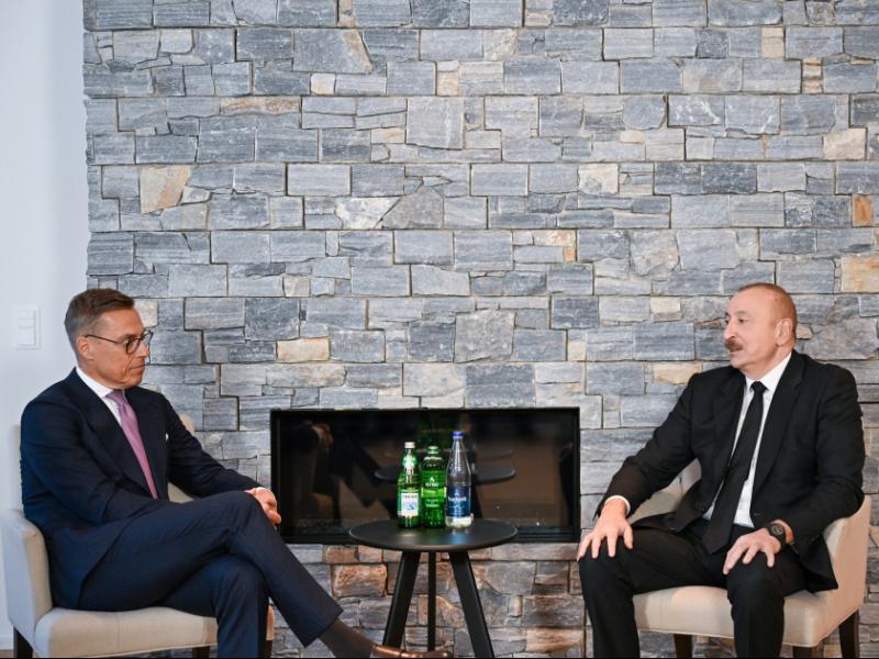 Azərbaycan Prezidenti İlham Əliyev Davosda Finlandiya Prezidenti ilə görüşüb