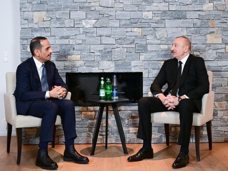 President Ilham Aliyev met with Prime Minister and Foreign Minister of Qatar in Davos