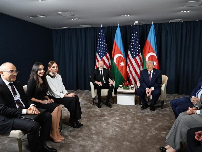 В Давосе состоялась встреча Президента Ильхама Алиева с Президентом США Дональдом Трампом