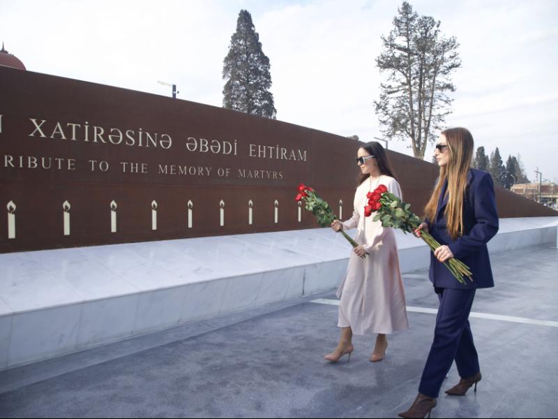 Leyla Əliyeva və Alena Əliyeva Gəncə Memorial Kompleksini və Milli Qəhrəman Natiq Qasımovun ailəsini ziyarət ediblər