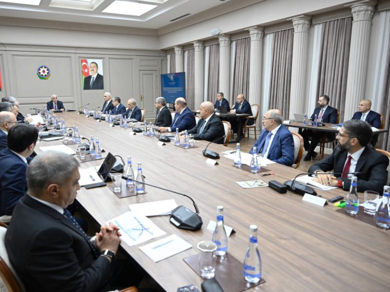 Состоялось совместное заседание Экономического совета и Наблюдательного совета Азербайджанского инвестиционного холдинга