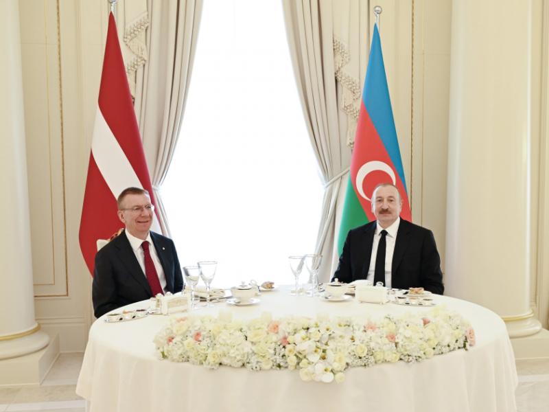 Latviya Prezidentinin şərəfinə rəsmi lanç