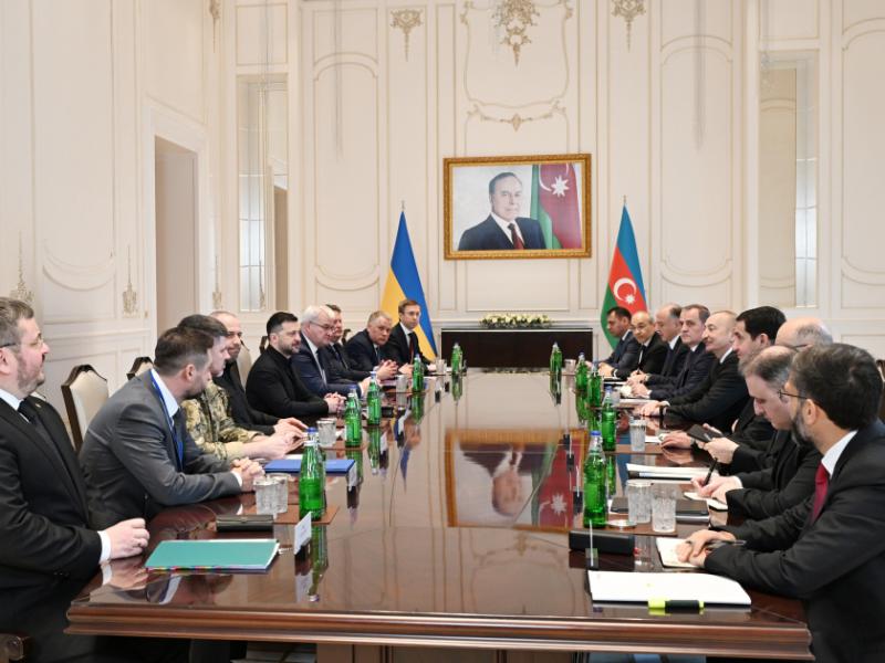 Qəbələdə Prezident İlham Əliyevin Ukrayna Prezidenti ilə geniş tərkibdə görüşü keçirilir