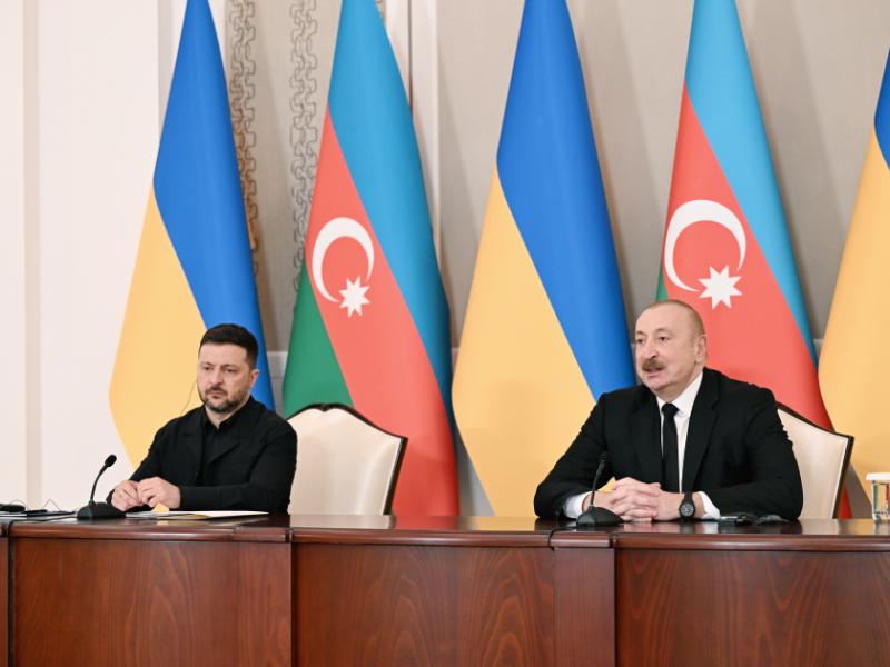 Президенты Азербайджана и Украины выступили с заявлениями для прессы