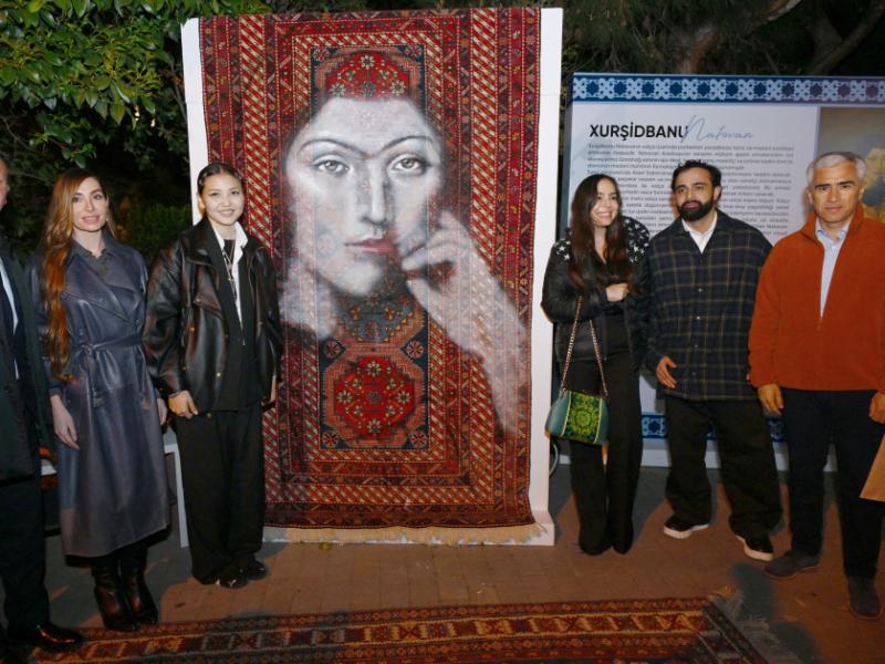 Leyla Əliyeva və Arzu Əliyeva Beynəlxalq Xalça Festivalını ziyarət ediblər