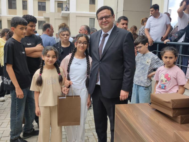Ağdam şəhərində daha 110 ailəyə mənzillərinin açarları təqdim olunub