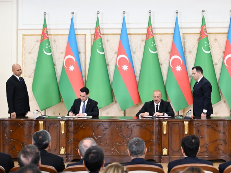 Azerbaijan and Turkmenistan exchanged documents signed